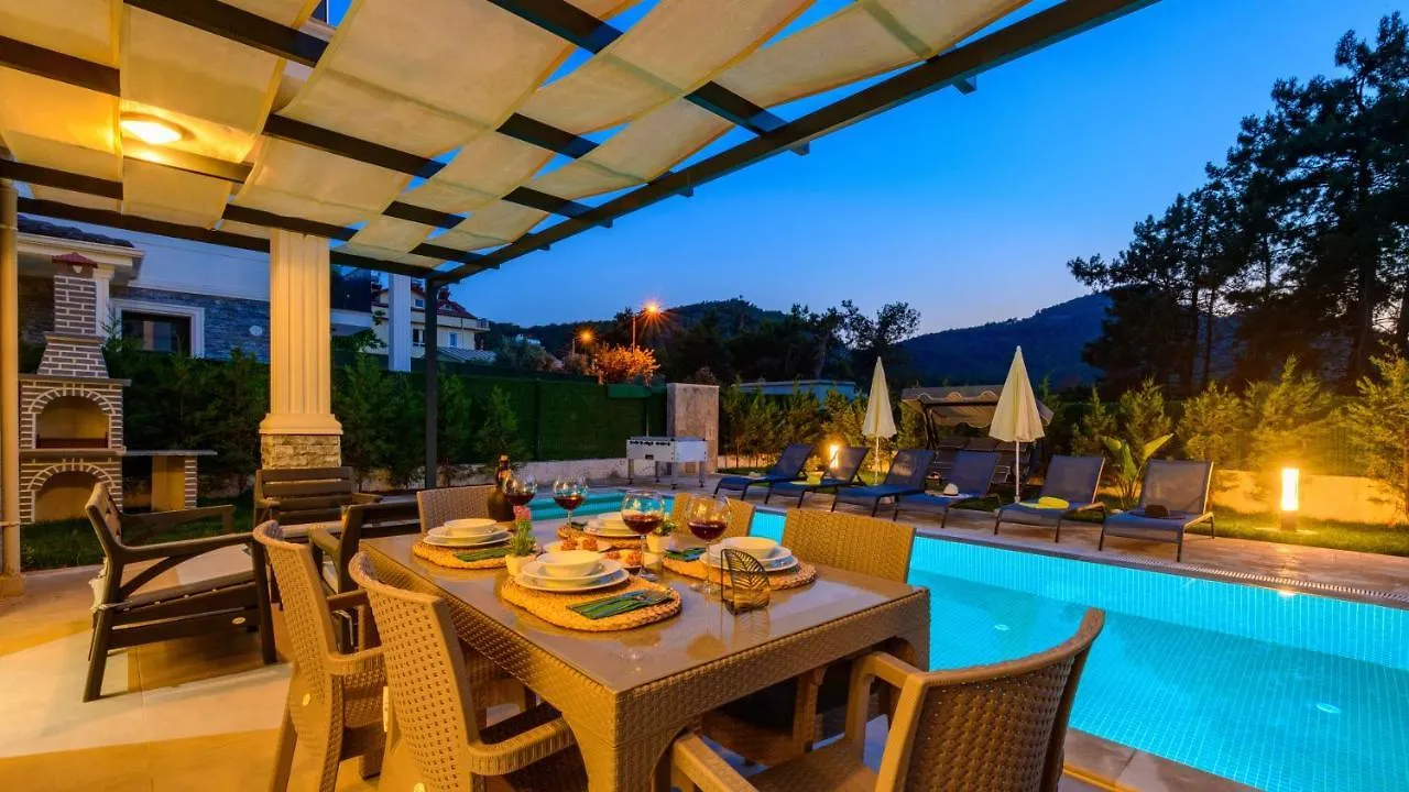 La Vida - 4 Bedroom Holiday Villa In Hisaroenue Oeluedeniz Ovacık