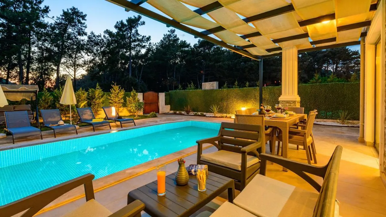 La Vida - 4 Bedroom Holiday Villa In Hisaroenue Oeluedeniz Ovacık