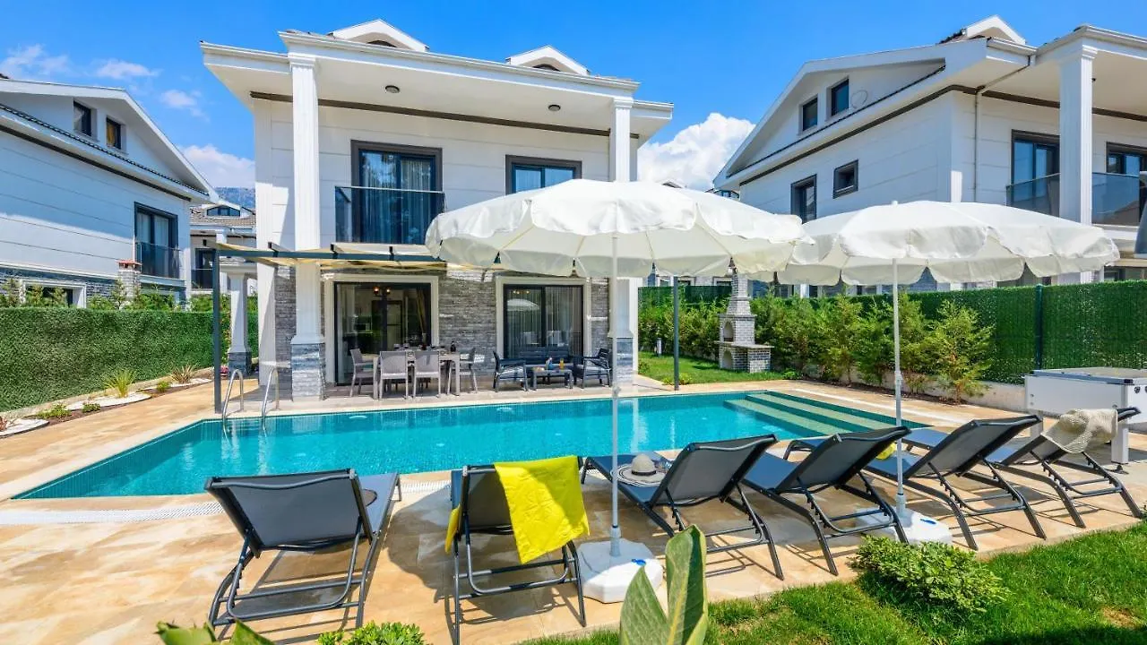 La Vida - 4 Bedroom Holiday Villa In Hisaroenue Oeluedeniz Ovacık